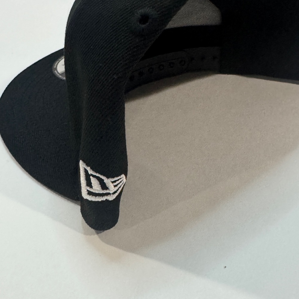 New Era Mighty Ducks 9fifty SnapBack NWOT - Picture 4 of 7